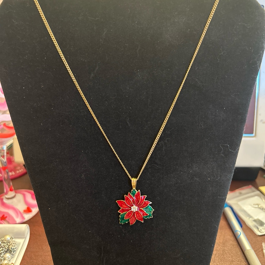 Vintage Poinsettia Pendant Necklace On Gold Tone
